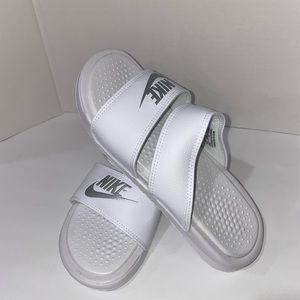 Nike All white Duo slides!